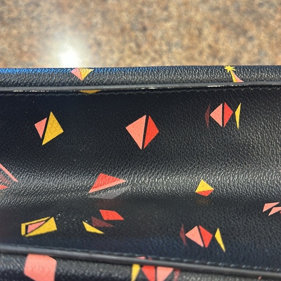 Fossil Coated Small Gift Print Shopper Purse Double Handles Zipper Closure - Picture 12 of 16